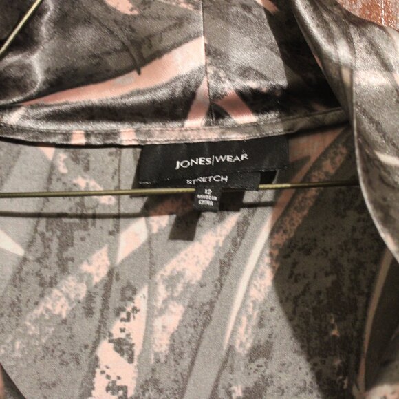 Jones Wear Shirt - Picture 3 of 3